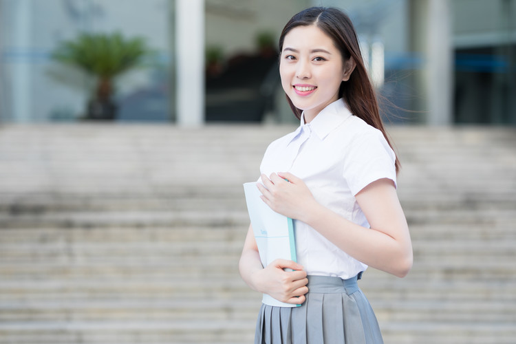 洞口县第一职业中学的招生代码和办学性质